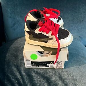 Travis Scott X Air Jordan 1 Retro Olives Baby